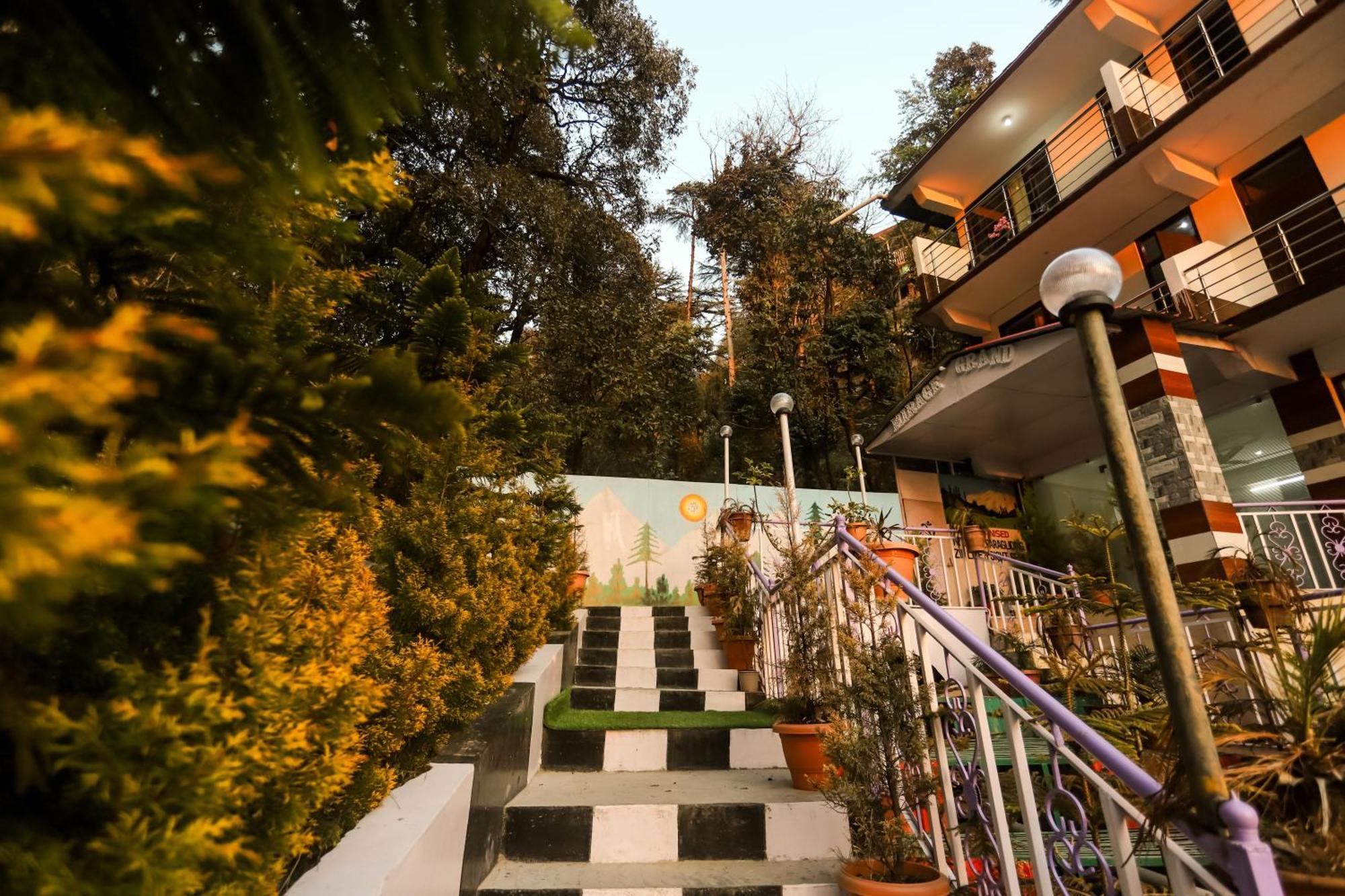 Mirage Grand Hotel McLeod Ganj Ngoại thất bức ảnh