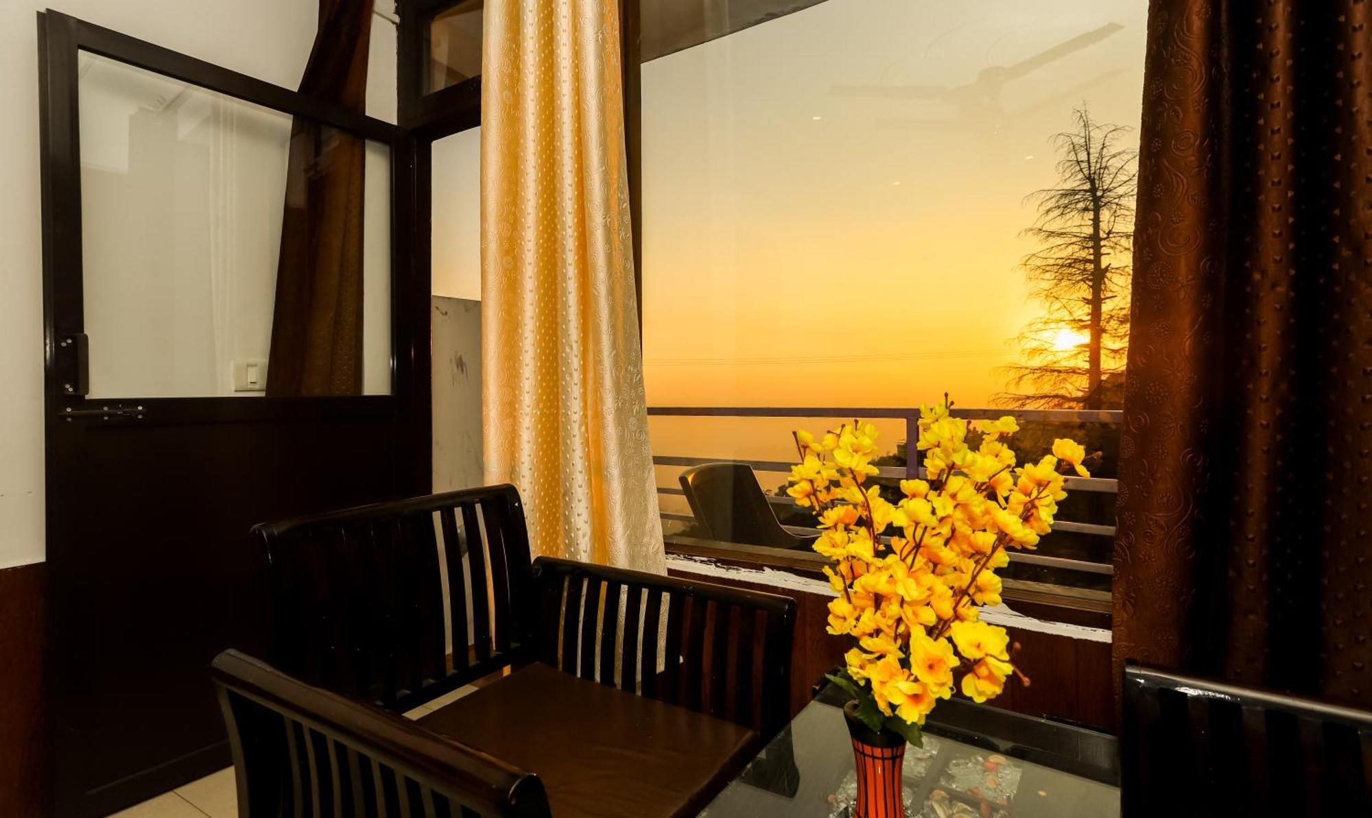Mirage Grand Hotel McLeod Ganj Ngoại thất bức ảnh